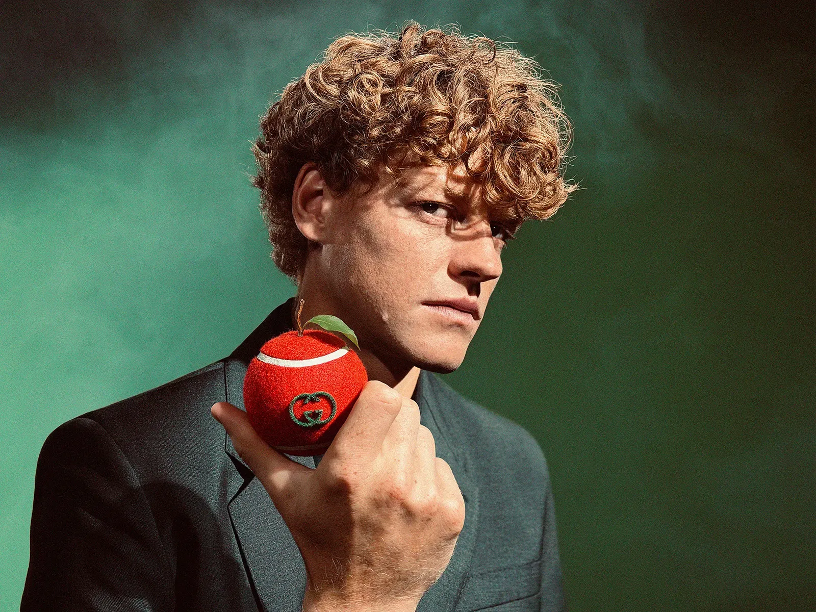 En una liga propia: Gucci presenta la campaña The Original Sinner protagonizada por Jannik Sinner